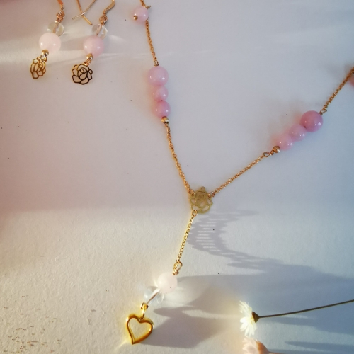 Bijou de soin pour femme